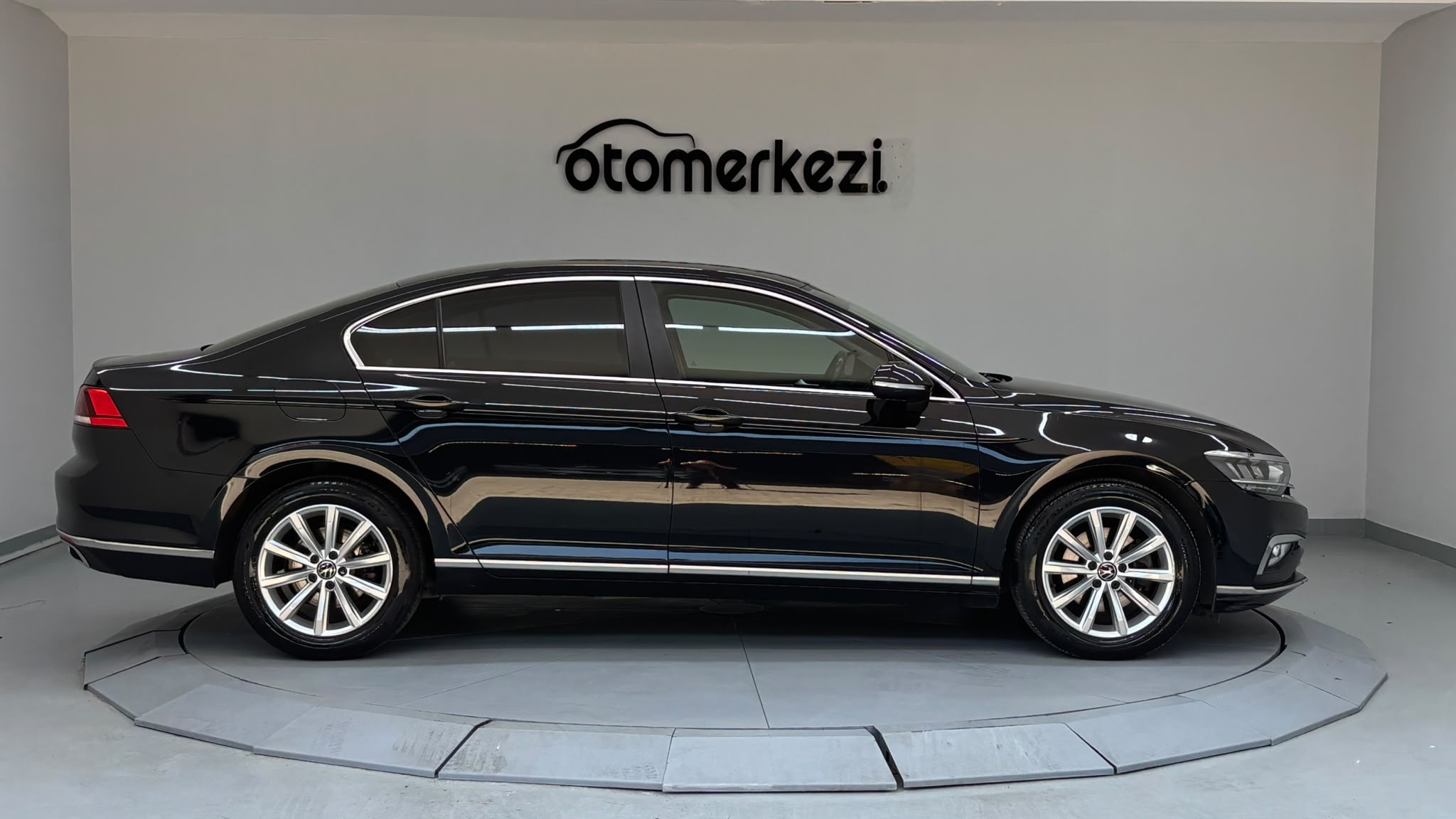 VOLKSWAGEN PASSAT 5